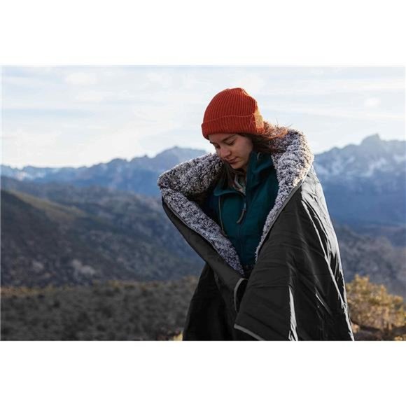Sherpa Waterproof Camping Blanket - Extra Warm and Large Sherpa Fleece Outdoor - Picture 5 of 7